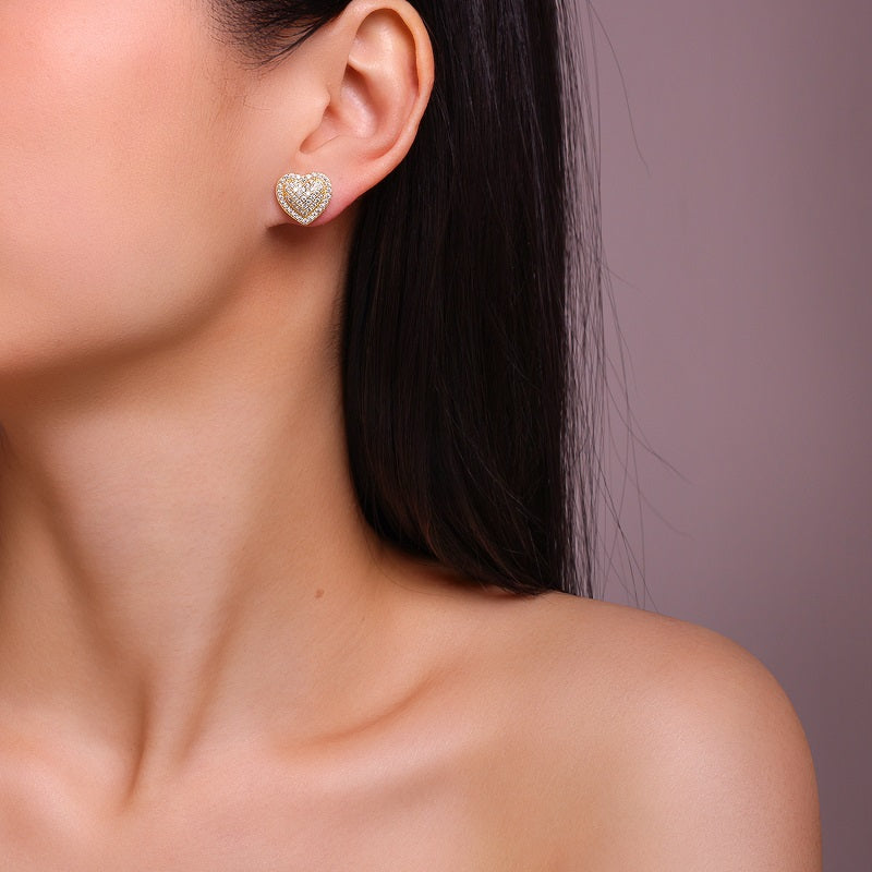 Top-quality Moissanite Luxury And Fashionable Light Luxury Jewelry Silver Stud Earrings S925 Silver Electroplated Gold