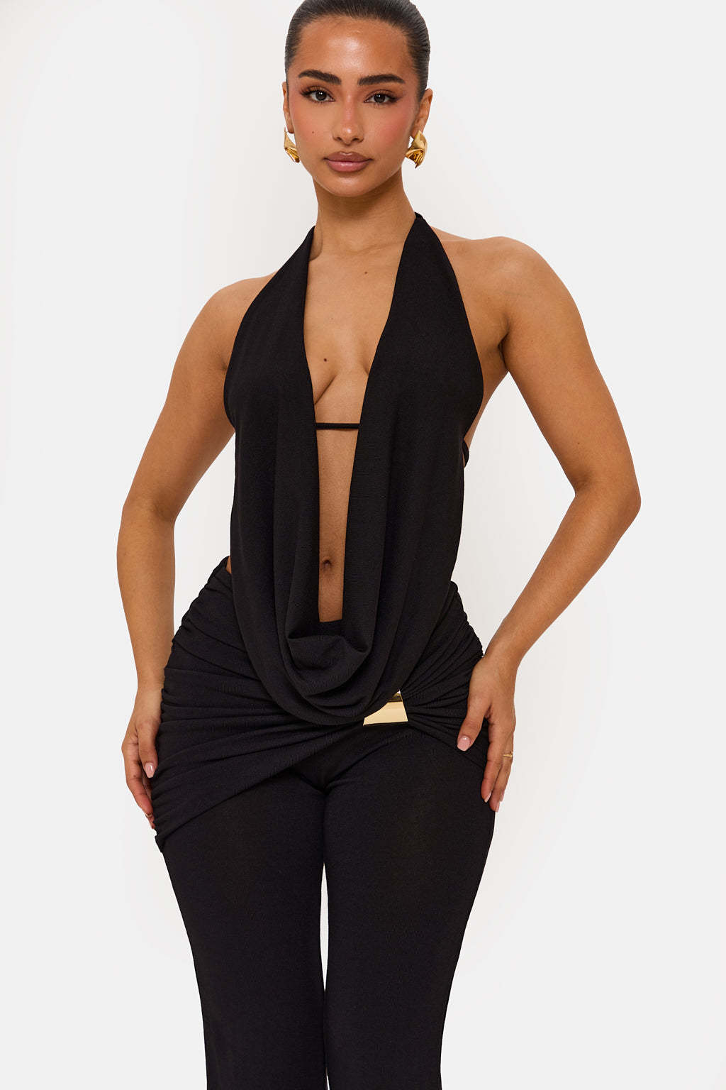 Solid-color Halter V-neck Set For A Chic Elegant