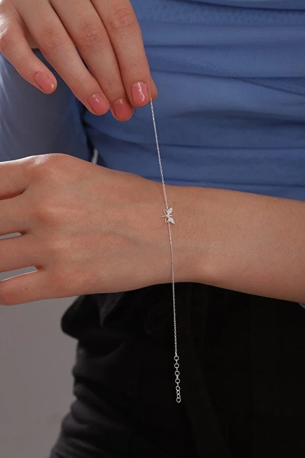 925 Sterling Silver Minimal Dragonfly Bracelet With White Zircon Stone