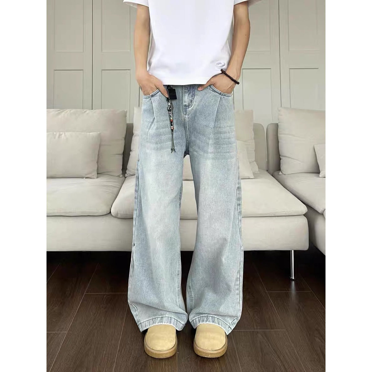 Light-blue Washed-in-wash-and-wear Jeans For Men That Go With Everything