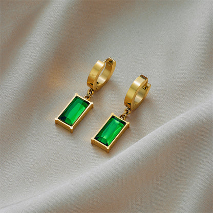 Blade Chain Advanced Sense Of Light Luxury Emerald Zircon Pendant